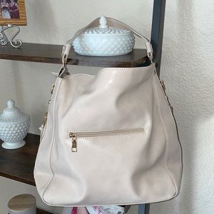 Pink Lily Hobo bag in beige
